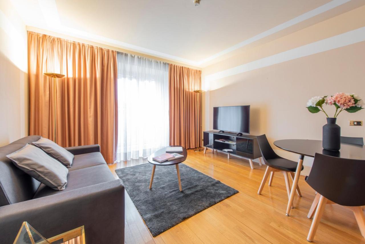 Milan Duomo Suites Exteriör bild